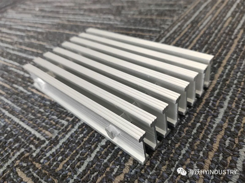 安全步道斯維致鋁格柵 G348三峽公路項(xiàng)目公路風(fēng)景安全步道